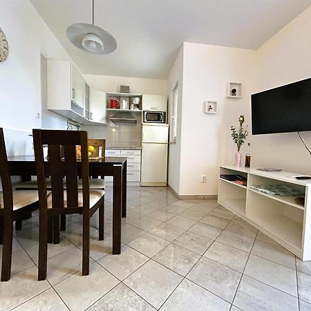 Apartments Vesna มาลินสกา ภายนอก รูปภาพ
