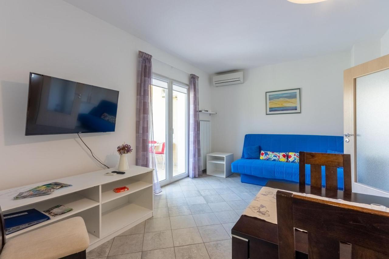 Apartments Vesna มาลินสกา ภายนอก รูปภาพ