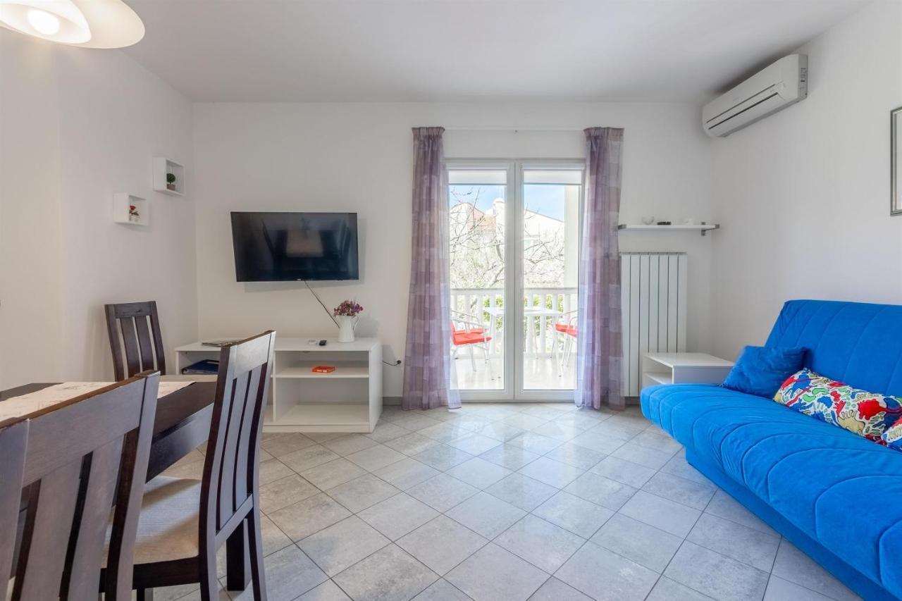 Apartments Vesna มาลินสกา ภายนอก รูปภาพ