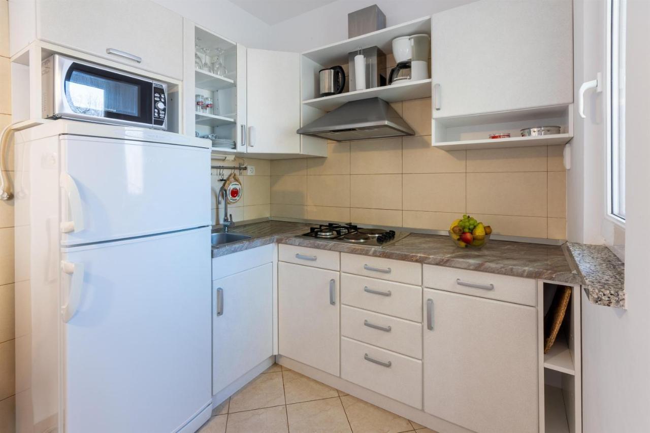 Apartments Vesna มาลินสกา ภายนอก รูปภาพ