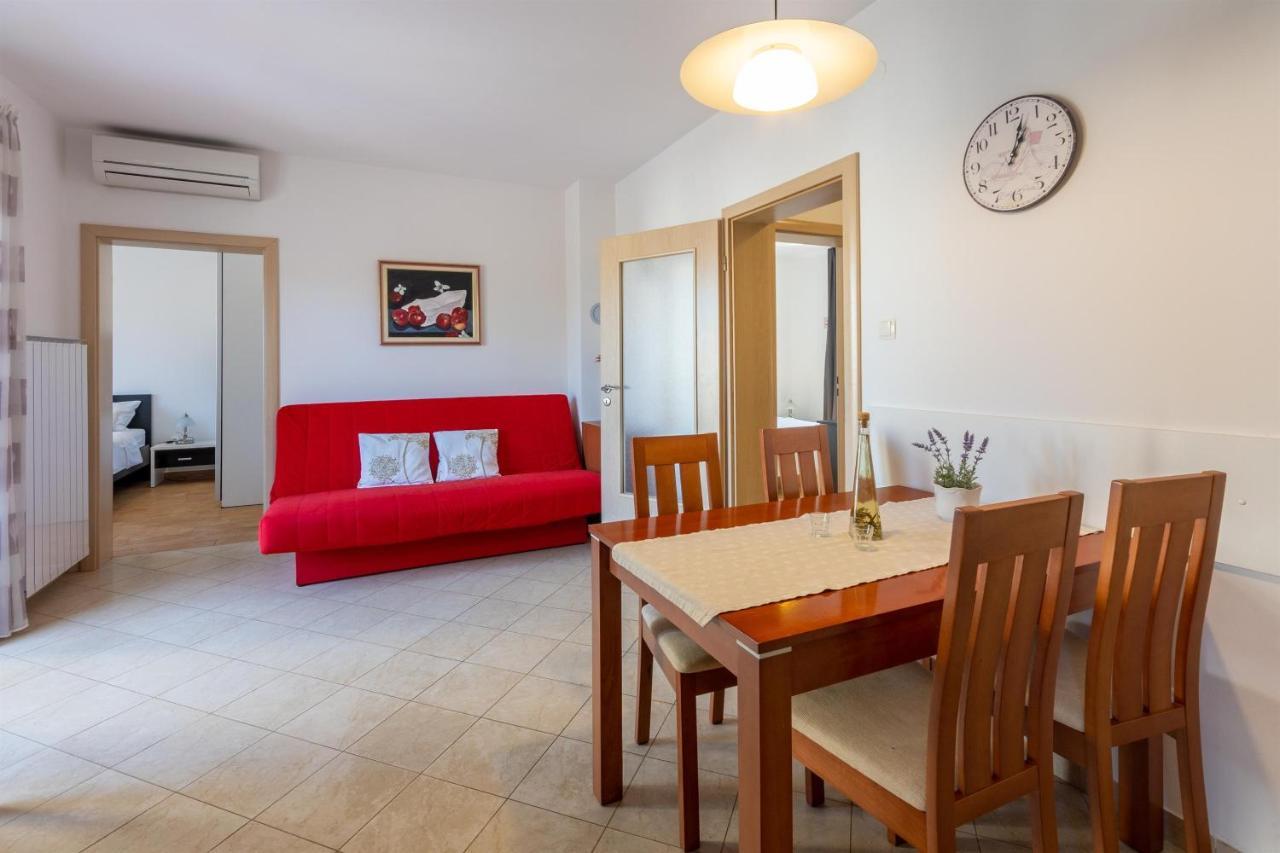 Apartments Vesna มาลินสกา ภายนอก รูปภาพ