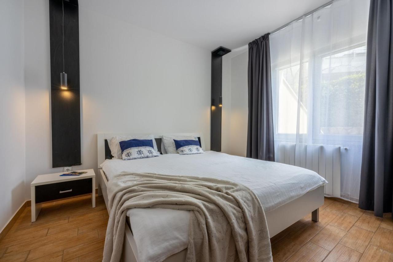 Apartments Vesna มาลินสกา ภายนอก รูปภาพ