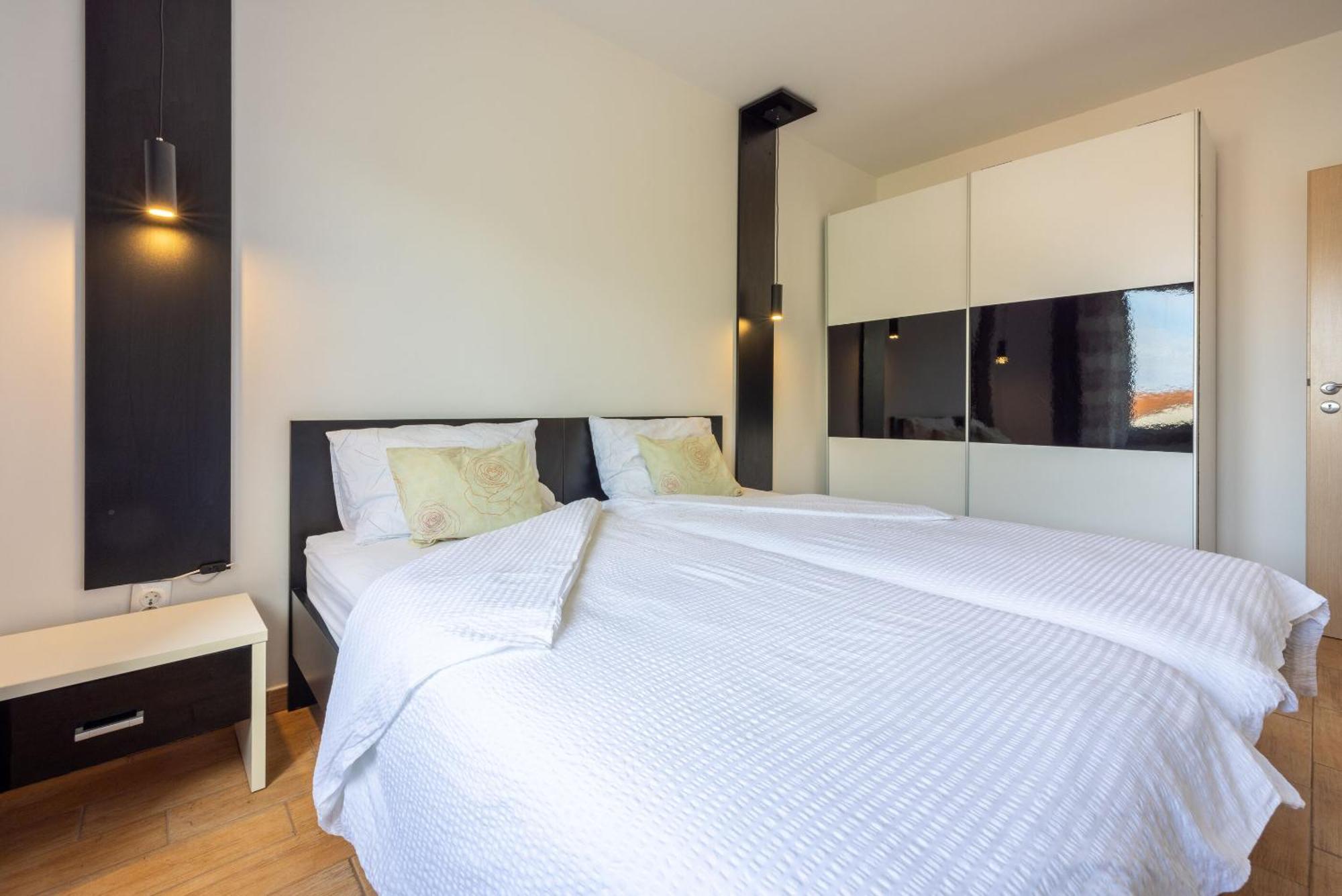 Apartments Vesna มาลินสกา ภายนอก รูปภาพ