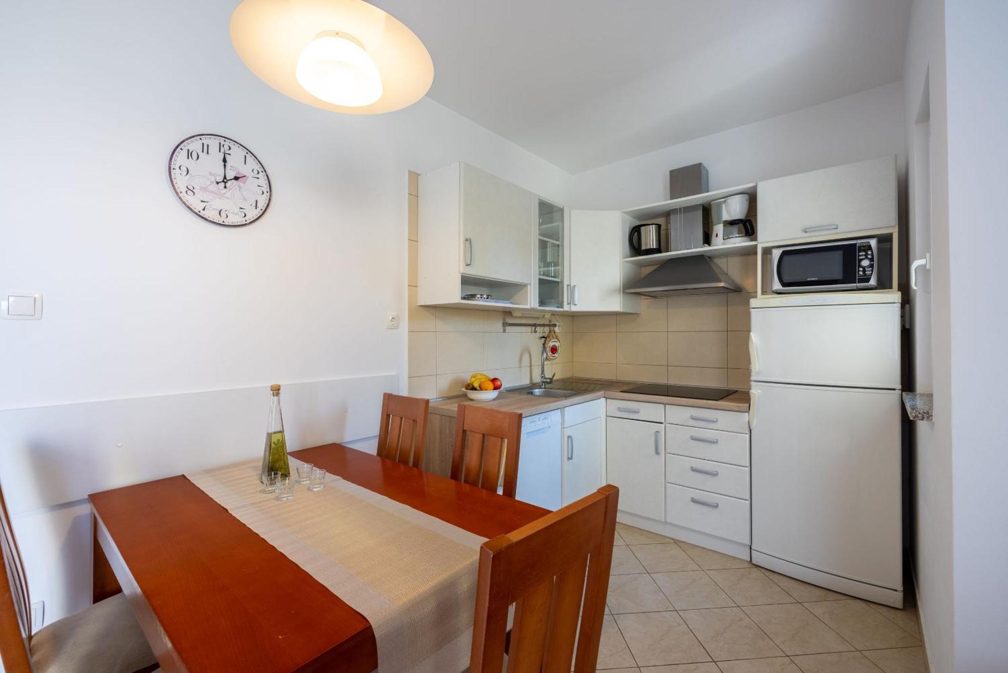 Apartments Vesna มาลินสกา ภายนอก รูปภาพ