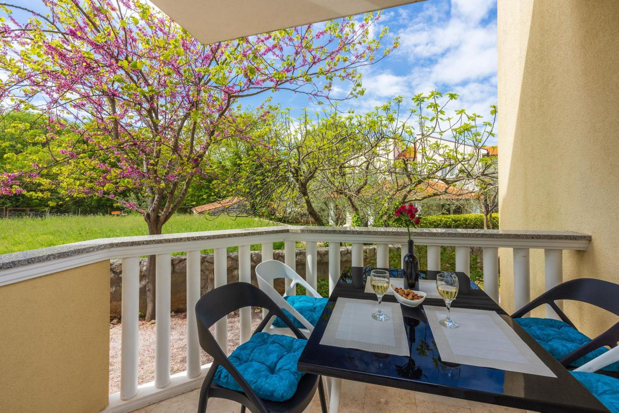 Apartments Vesna มาลินสกา ภายนอก รูปภาพ